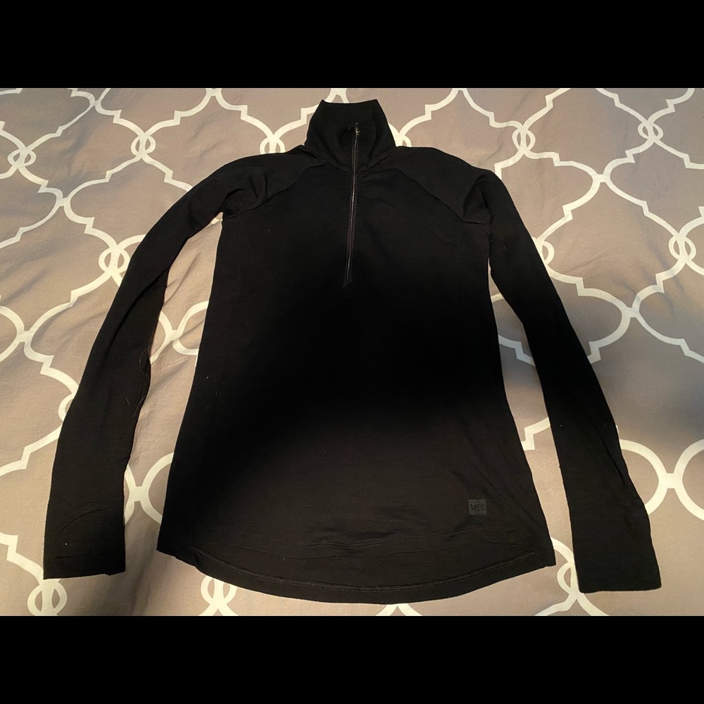 Black 1/4 zip black MEC sweater